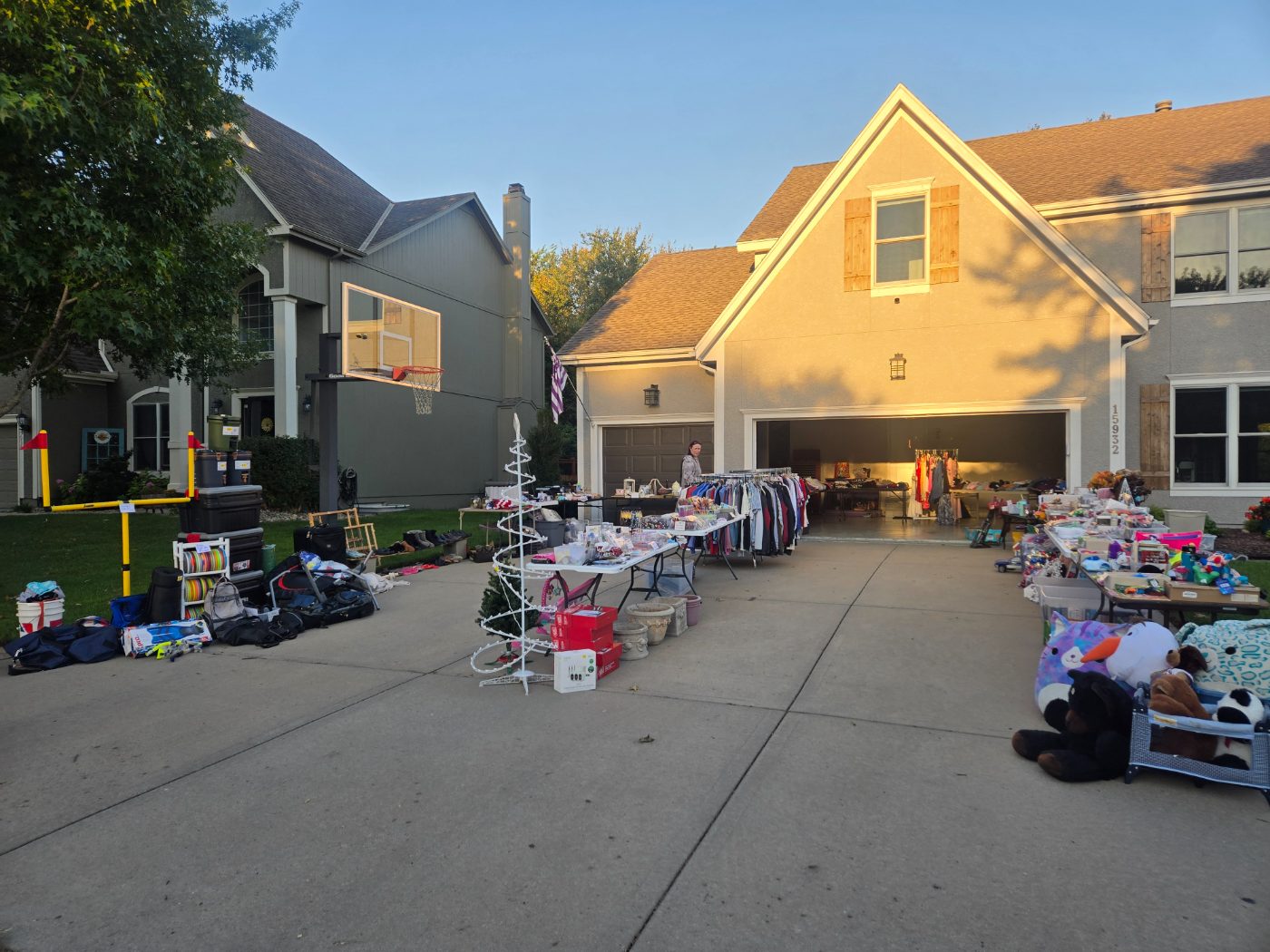 HUGE 3 Family Oct 8-10th - Palisade Park Neighborhood South Olathe - Open 8 to 4 photo 1